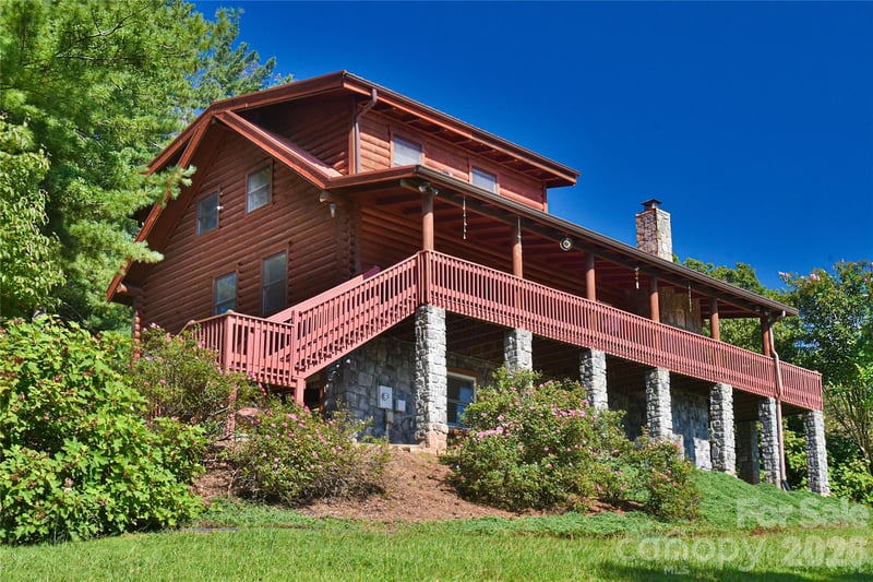27 Winn Dr, Leicester, NC 28748