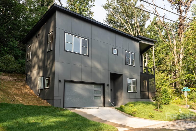 33 Spooks Branch Rd, Asheville, NC 28804