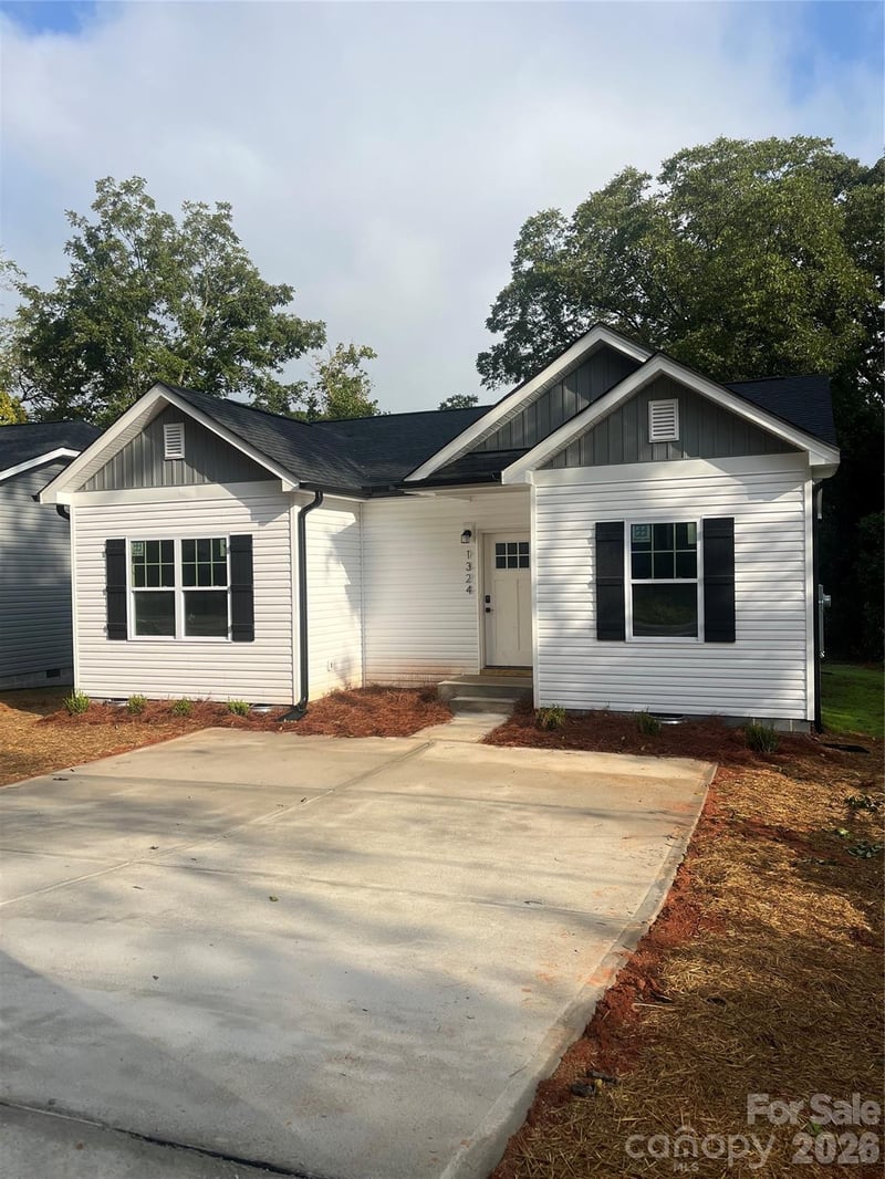 1324 Jay Ave, Gastonia, NC 28052
