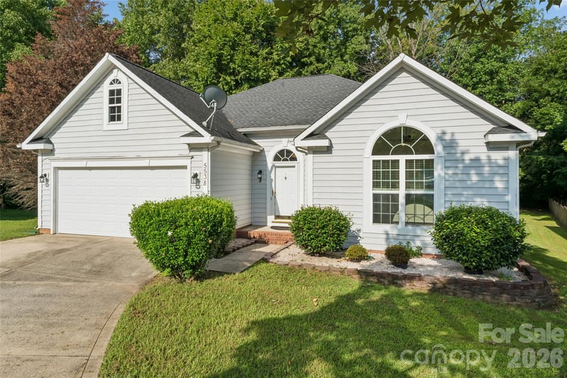 5538 Whispering Wind Ln, Indian Trail, NC 28079