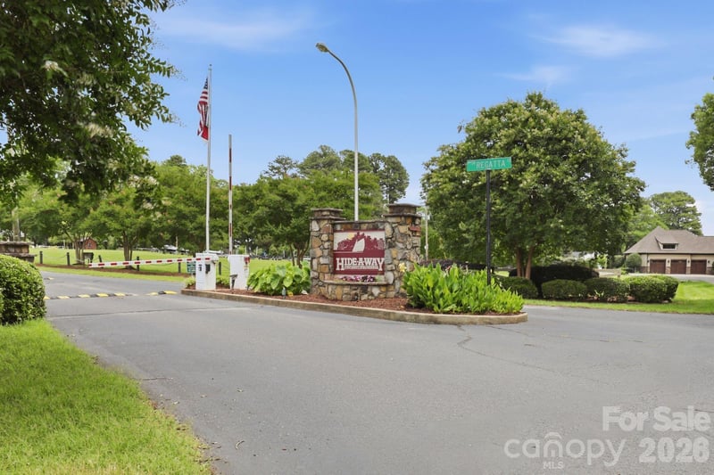 2121 Regatta Ln #311, Denver, NC 28037