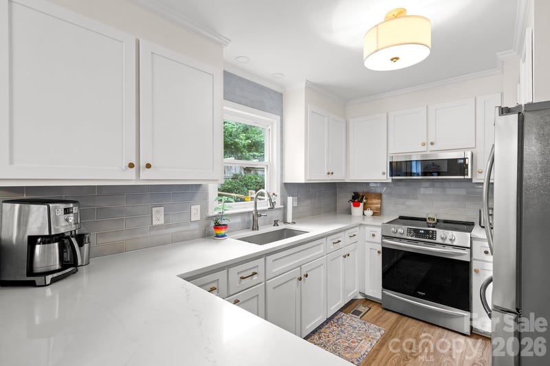 517 Forest Ln, Belmont, NC 28012