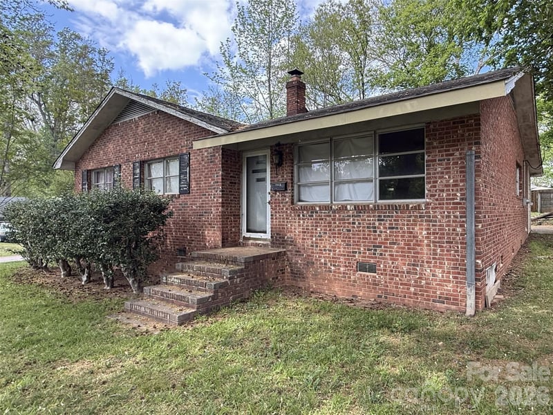 122 W Gregg St, Fort Mill, SC 29715