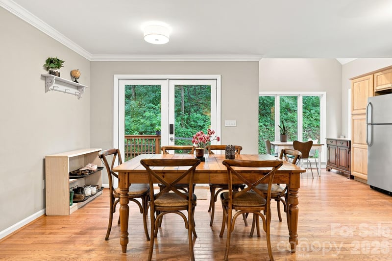 291 Merrills Chase Rd, Asheville, NC 28803