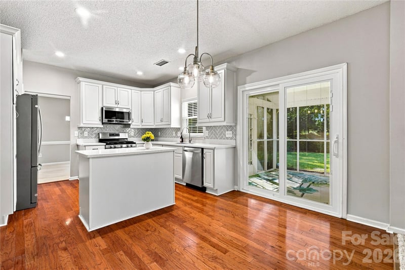 5477 Cambridge Bay Dr, Charlotte, NC 28269