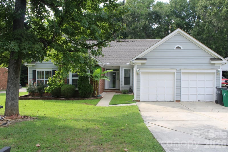 7508 Blythwood Ln, Charlotte, NC 28227