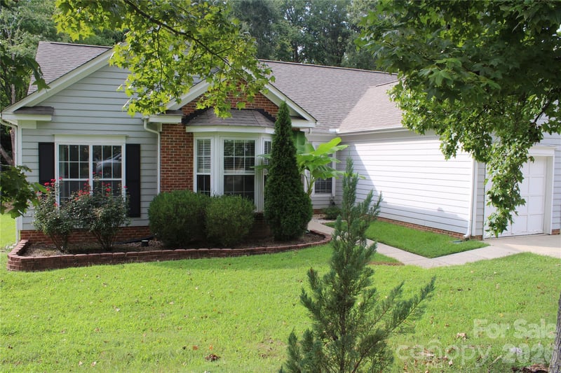 7508 Blythwood Ln, Charlotte, NC 28227