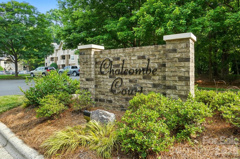 5007 Sharon Rd, Charlotte, NC 28210
