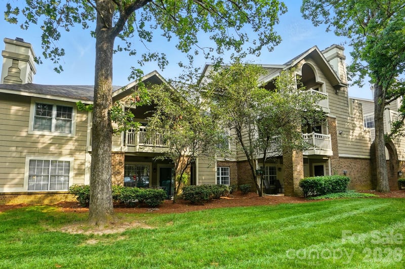 5007 Sharon Rd, Charlotte, NC 28210