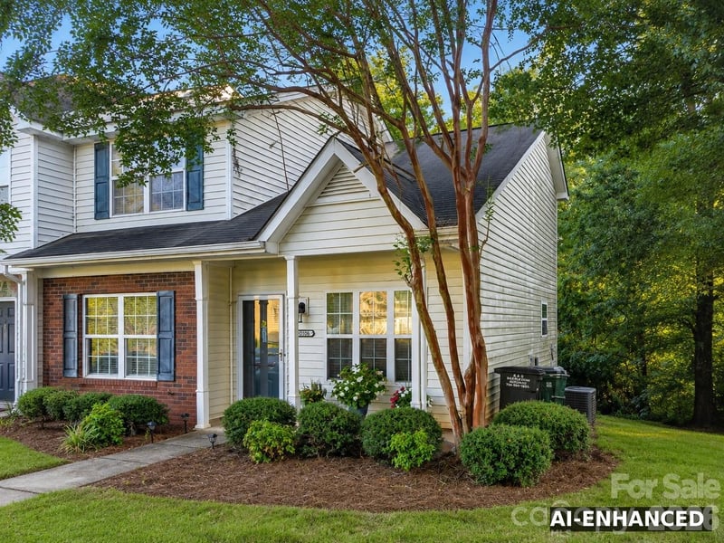 10106 Ballyclare Ct, Charlotte, NC 28213