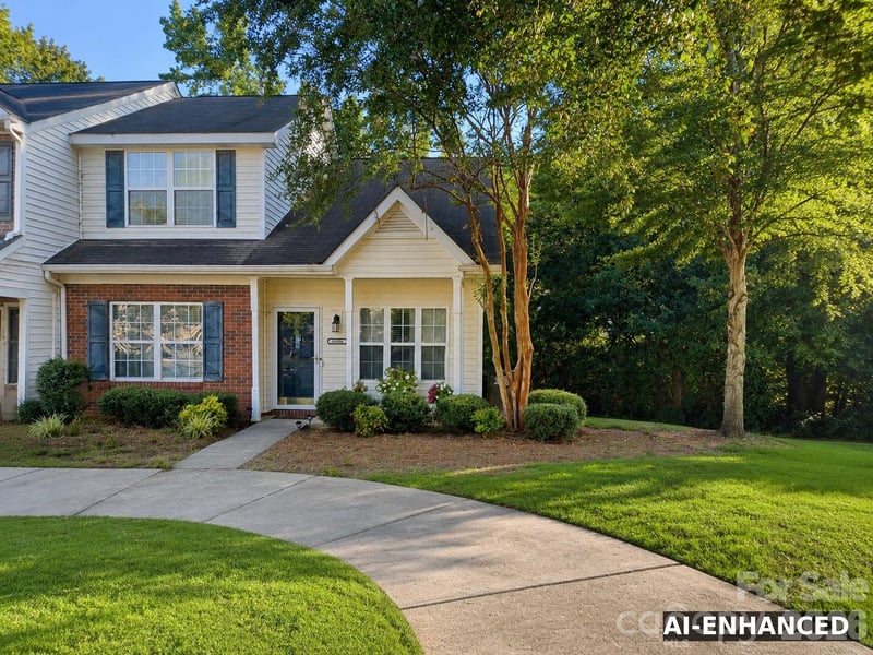 10106 Ballyclare Ct, Charlotte, NC 28213