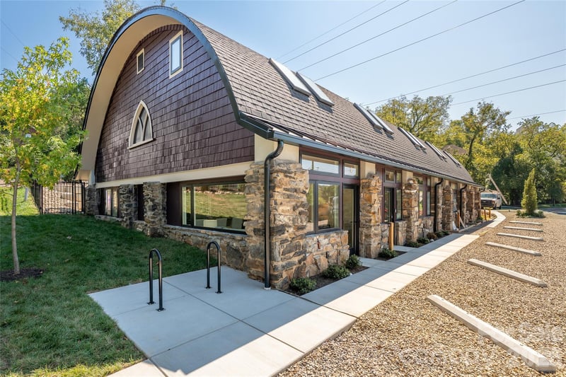 4 Roberts St, Asheville, NC 28801