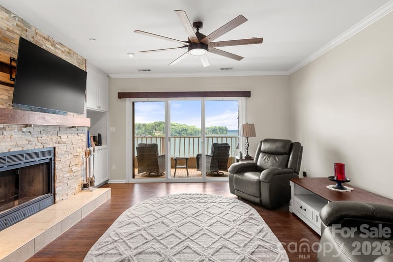 9816 Emerald Point Dr #5, Charlotte, NC 28278