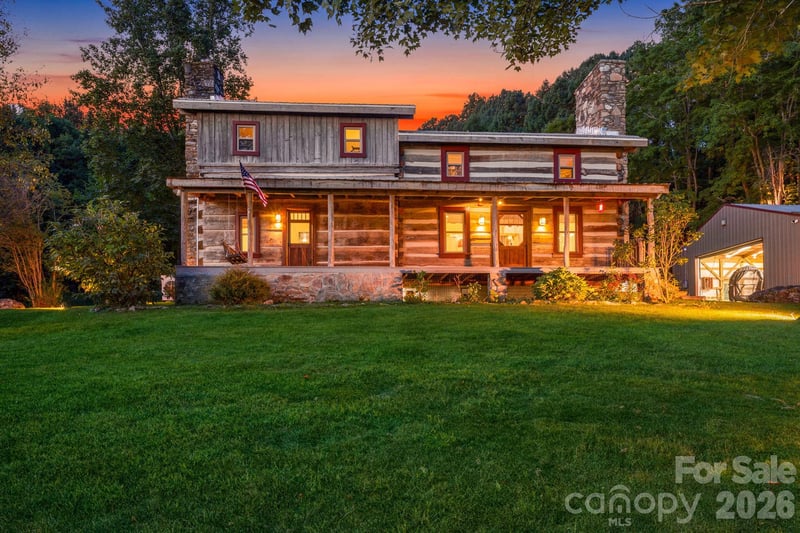 146 Gentry Farm Dr, Hot Springs, NC 28743