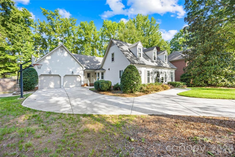 6616 Mays Chapel Ln, Charlotte, NC 28270