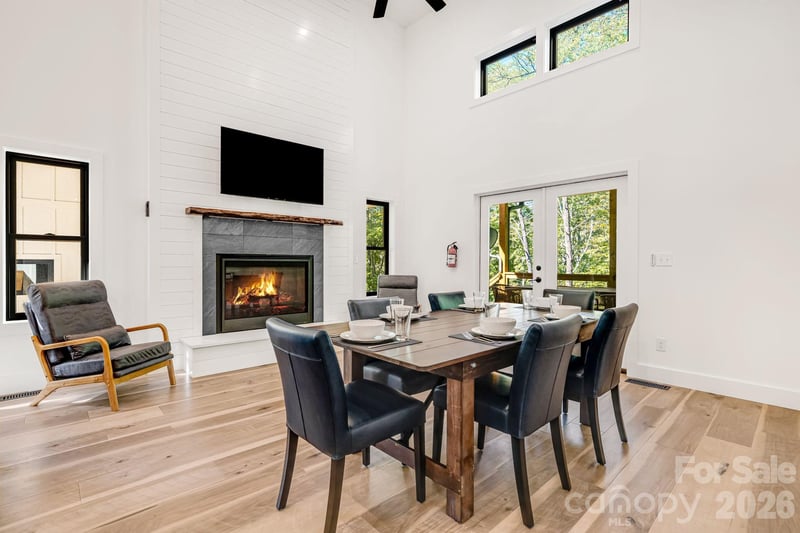 56 Creek Run Rd, Candler, NC 28715