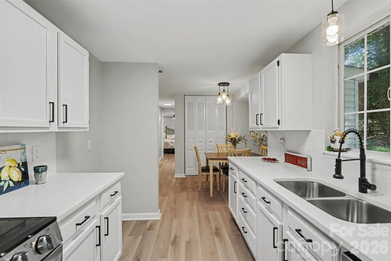 3140 Piney Grove Rd, Charlotte, NC 28212
