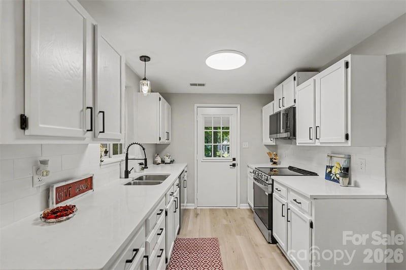 3140 Piney Grove Rd, Charlotte, NC 28212