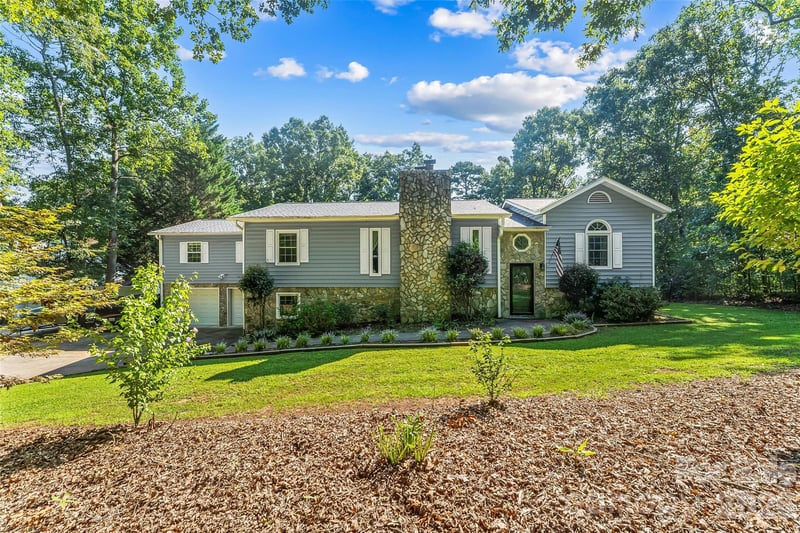5468 Valley Run St, Hickory, NC 28601