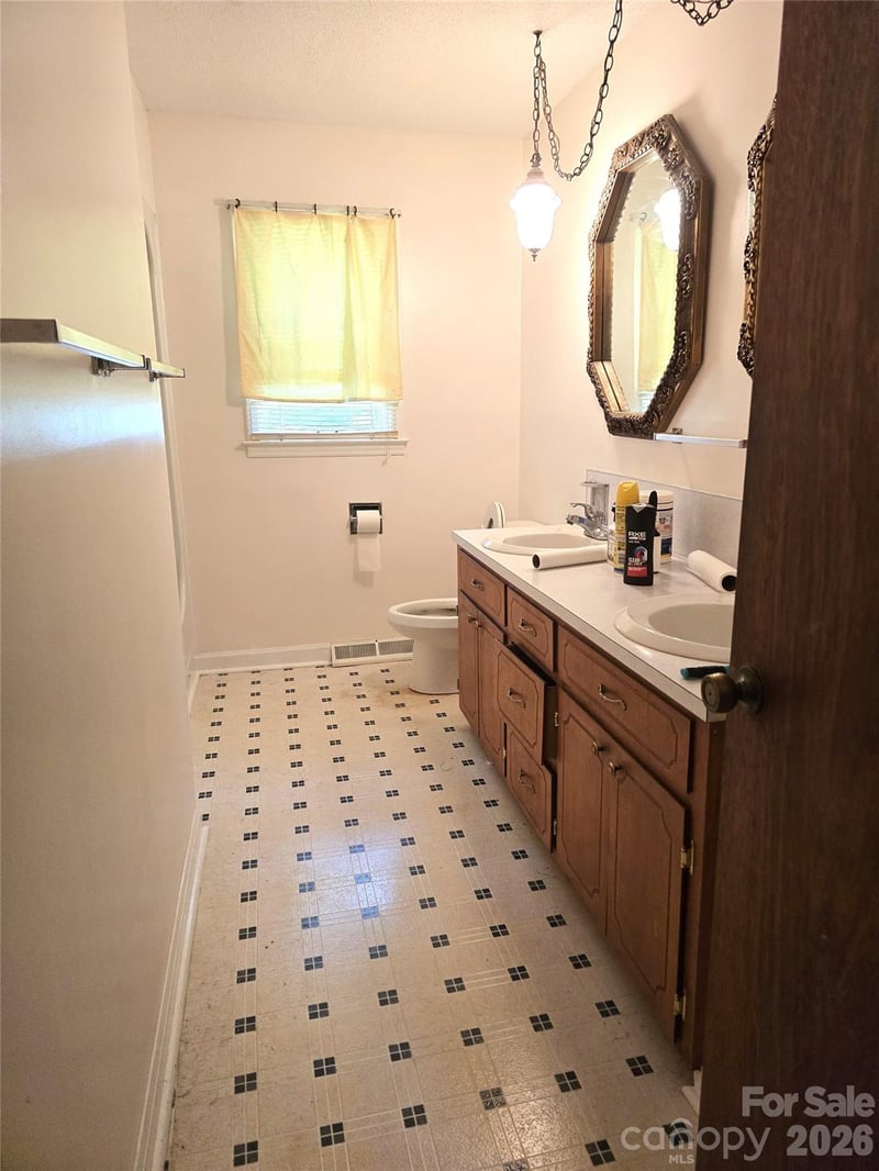 1603 Caromar Pl NW, Concord, NC 28027