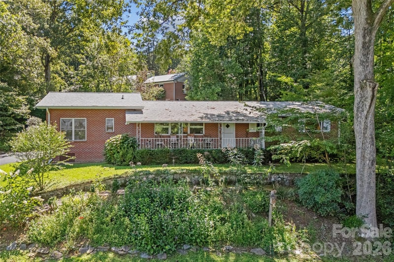 106 Holly Ln, Brevard, NC 28712