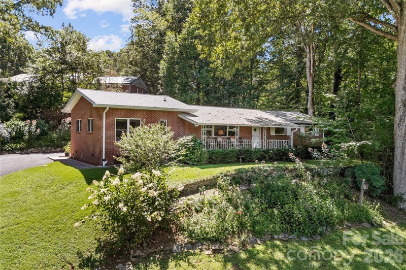 106 Holly Ln, Brevard, NC 28712