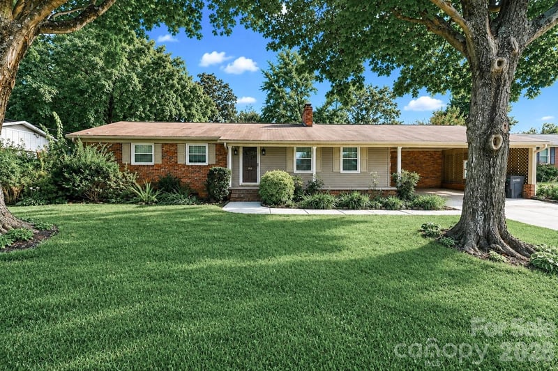 1412 Mount Vernon Ave, Statesville, NC 28677