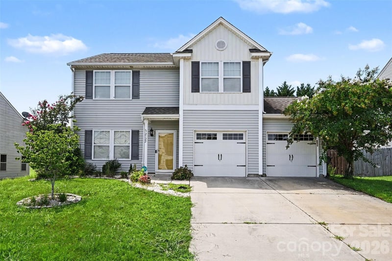 2122 Gillette Dr, Clover, SC 29710