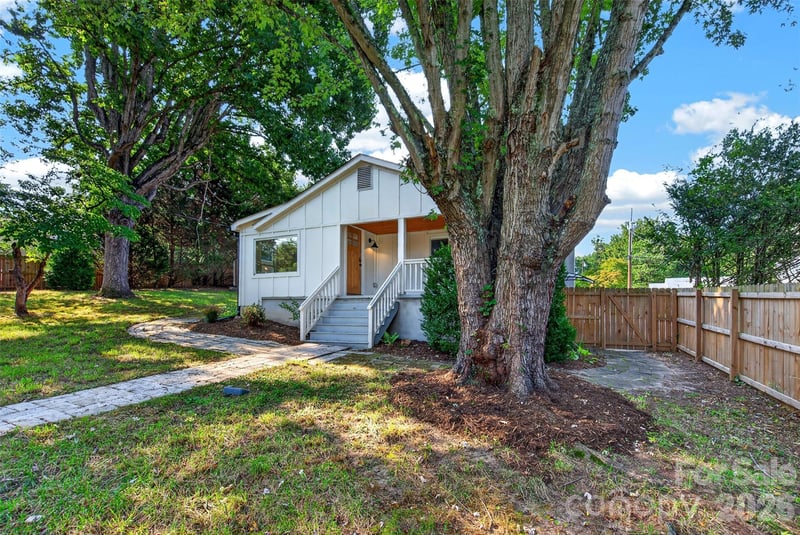 39 Wyatt St, Asheville, NC 28803