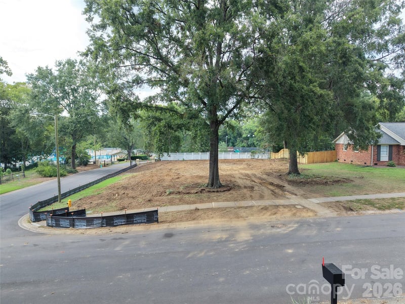 6501 Windyrush Rd, Charlotte, NC 28226