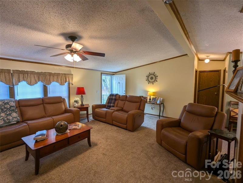 6846 Potter Rd, Matthews, NC 28104