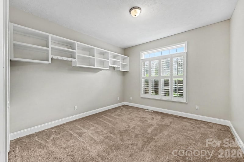 1703 Running Deer Dr NW, Conover, NC 28613