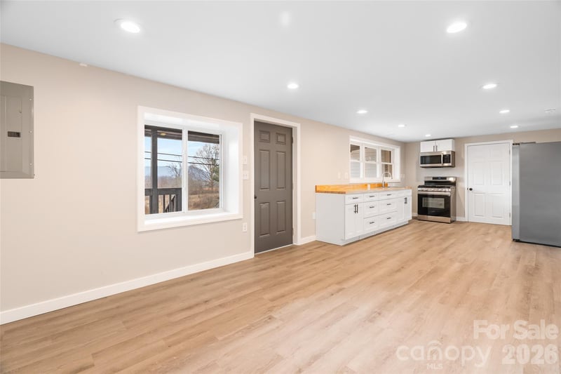 2383 Dutch Cove Rd, Canton, NC 28716
