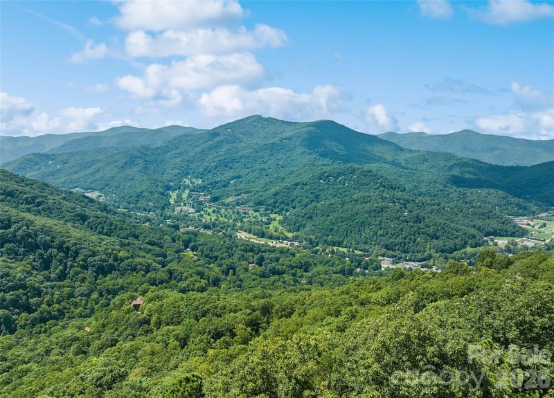 463 Walela Trl, Maggie Valley, NC 28751