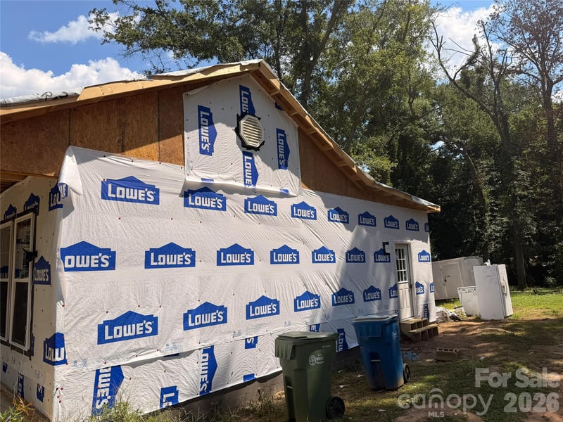 207 Mauney St, Mount Holly, NC 28120
