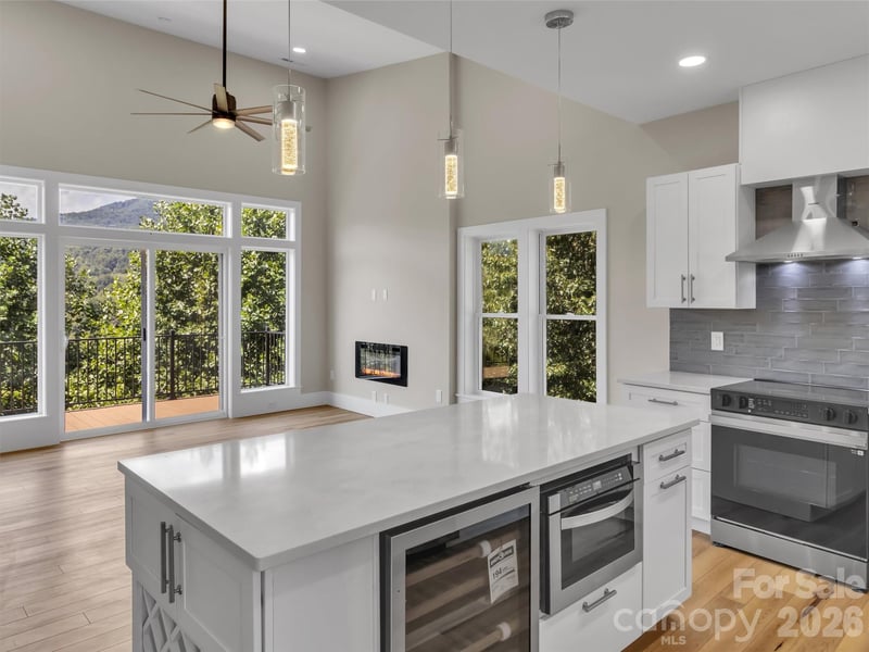 201 Kadire Dr, Waynesville, NC 28785