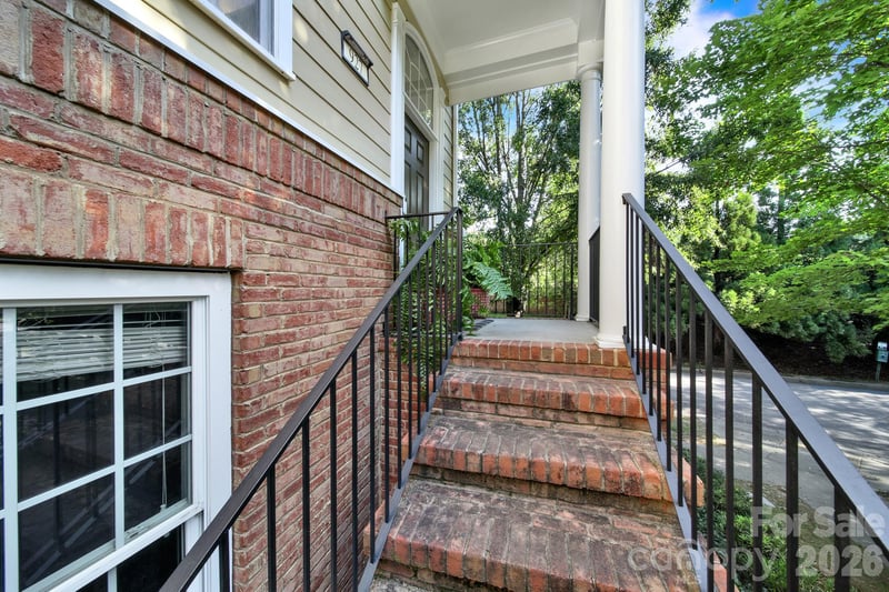 927 Lyndley Dr, Fort Mill, SC 29708