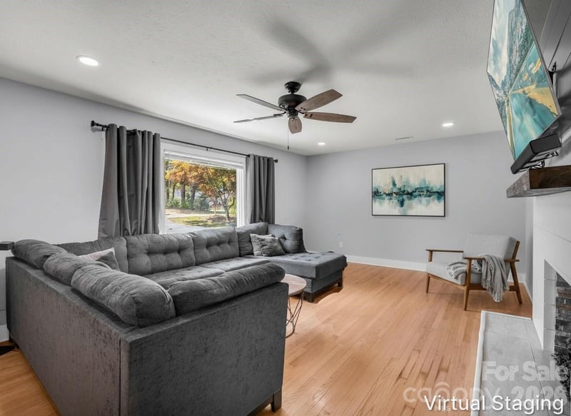 3208 Florida Dr, Hendersonville, NC 28792