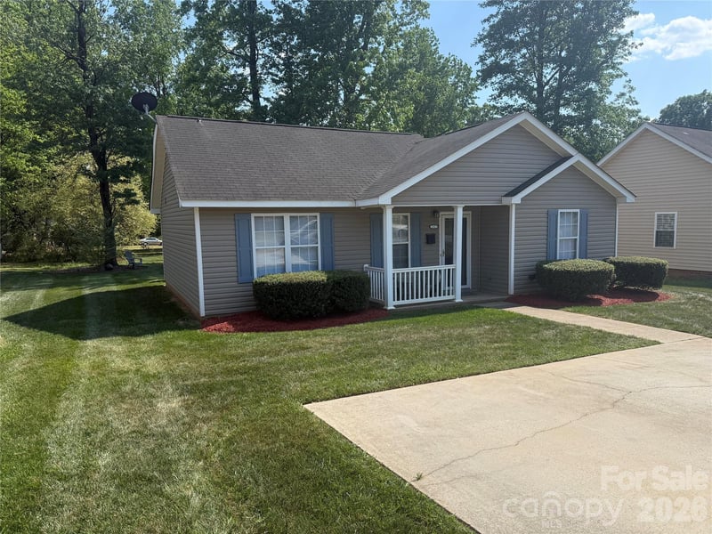 551 Porter St, Charlotte, NC 28208