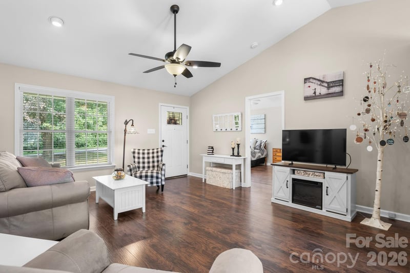 123 Idlebrook Rd #10, Statesville, NC 28677