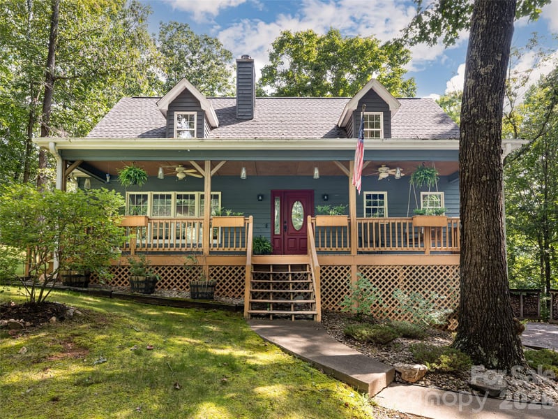 12 Howling Waite Rg, Candler, NC 28715