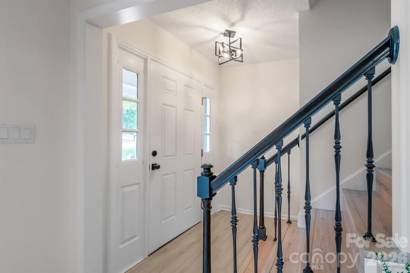 8314 David Lee Ln, Charlotte, NC 28227
