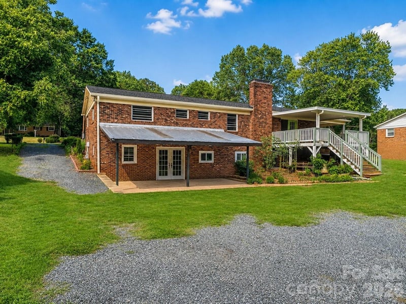 9716 Sunway Dr, Mint Hill, NC 28227
