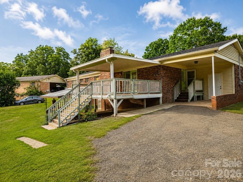 9716 Sunway Dr, Mint Hill, NC 28227