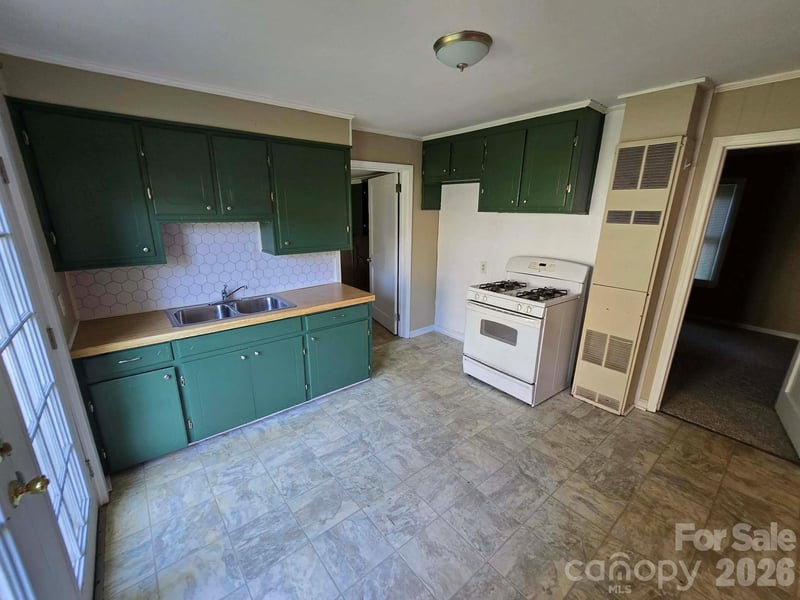 1404 Rosewood Ln, Gastonia, NC 28052