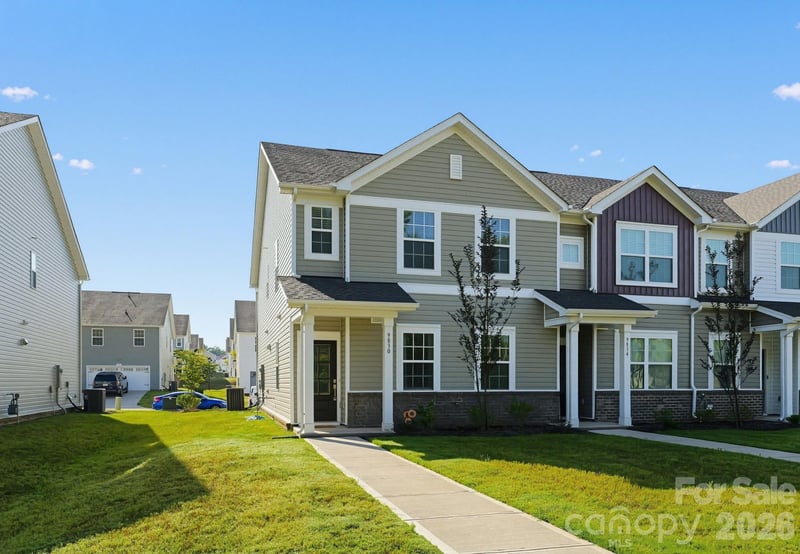 9830 Old Garden Cir, Gastonia, NC 28056