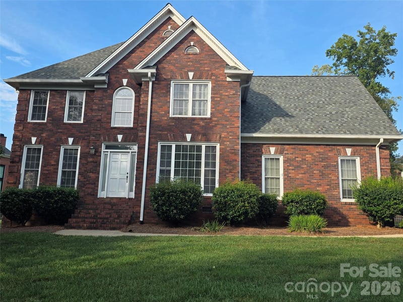 182 E Tattersall Dr, Statesville, NC 28677