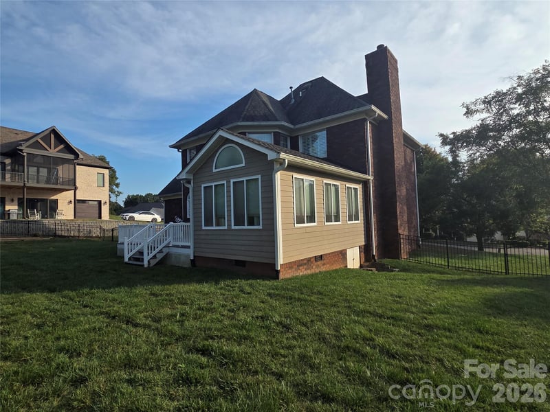 182 E Tattersall Dr, Statesville, NC 28677