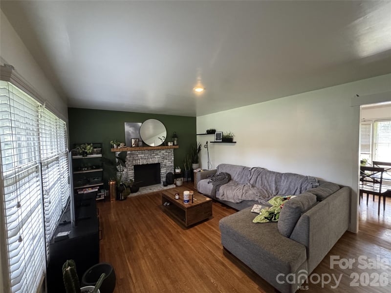 948 Heather Ln, Charlotte, NC 28209