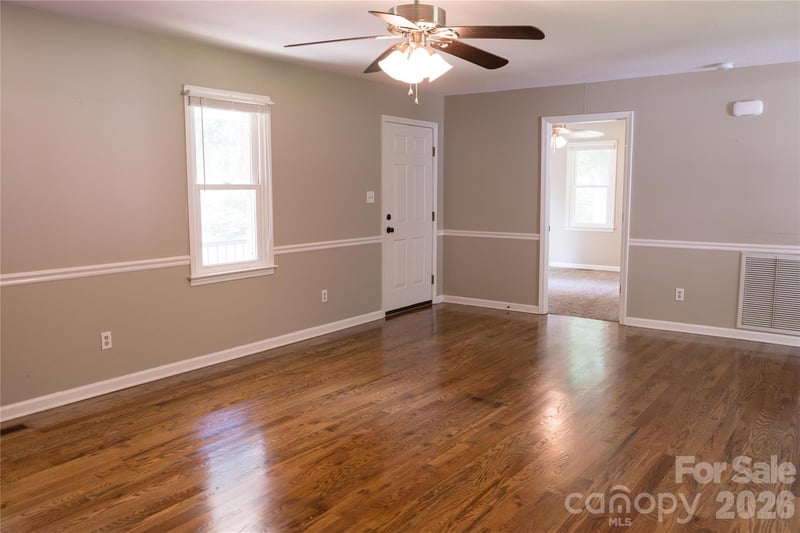 3910 English Oak Dr, Lincolnton, NC 28092